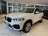 BMW X3 20d xDrive AUT AHK LEDER NAVI CAM SHZ PDC LED - BMW X3 Gebrauchtwagen in Hamburg