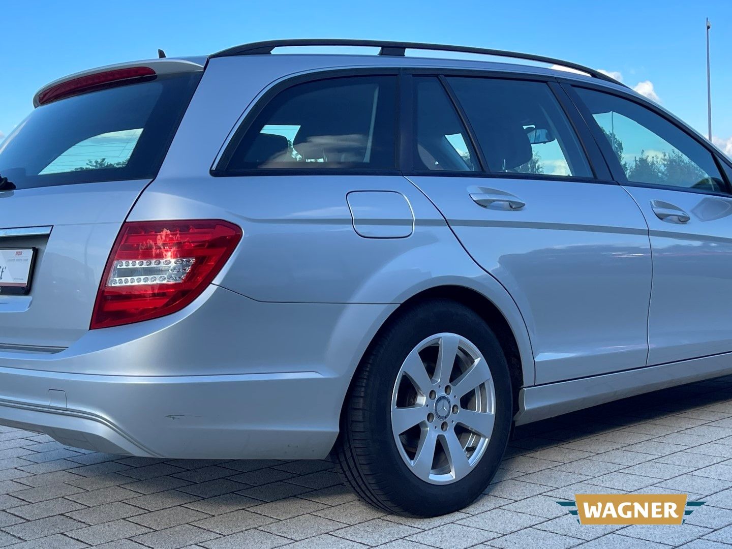 Fahrzeugabbildung Mercedes-Benz C 180 T CDI BlueEfficiency DPF Sitzheizung