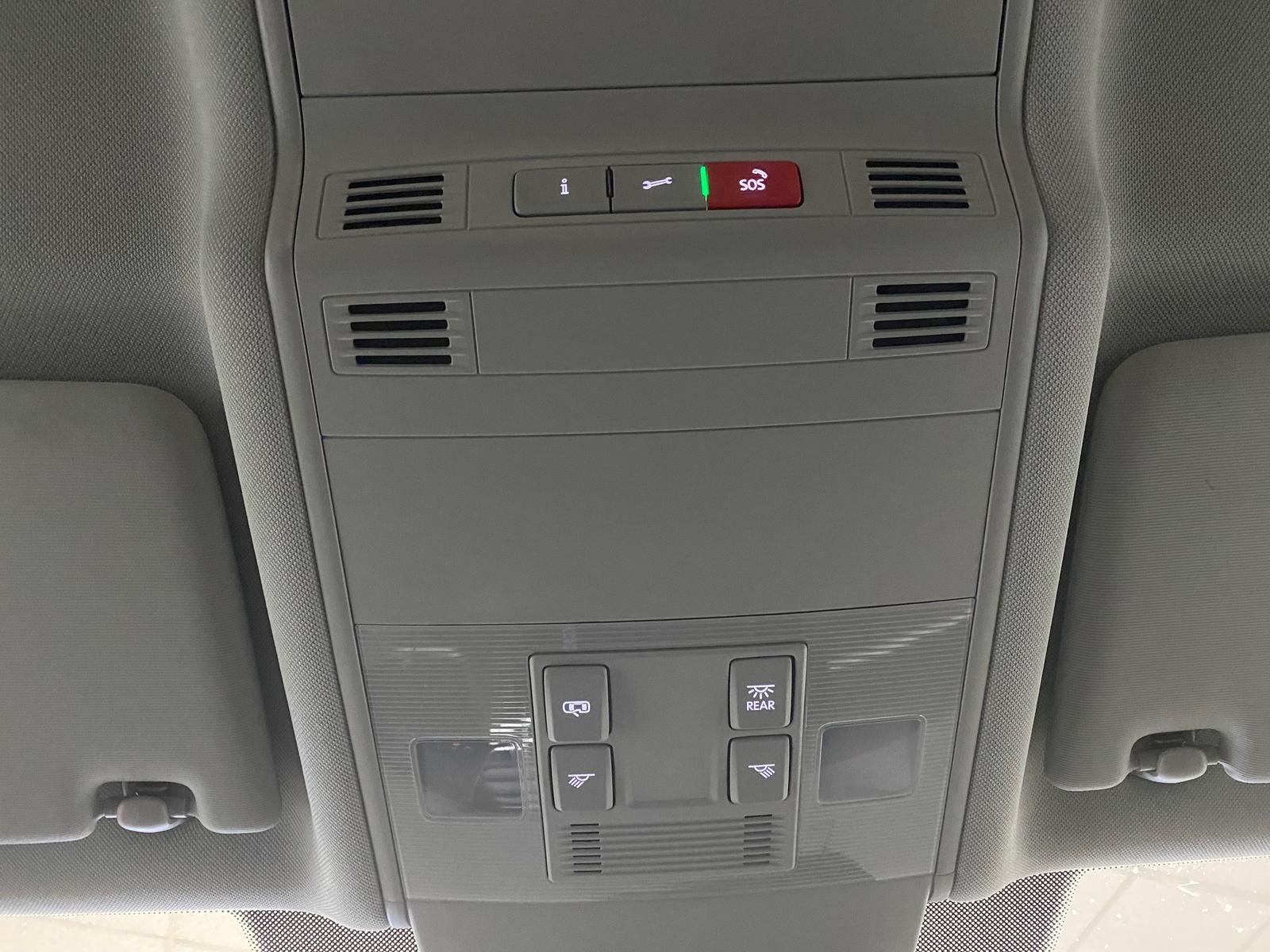 Fahrzeugabbildung Volkswagen Touran 1.5 TSI R-LINE COMFORTLINE DSG+ACC+AHK