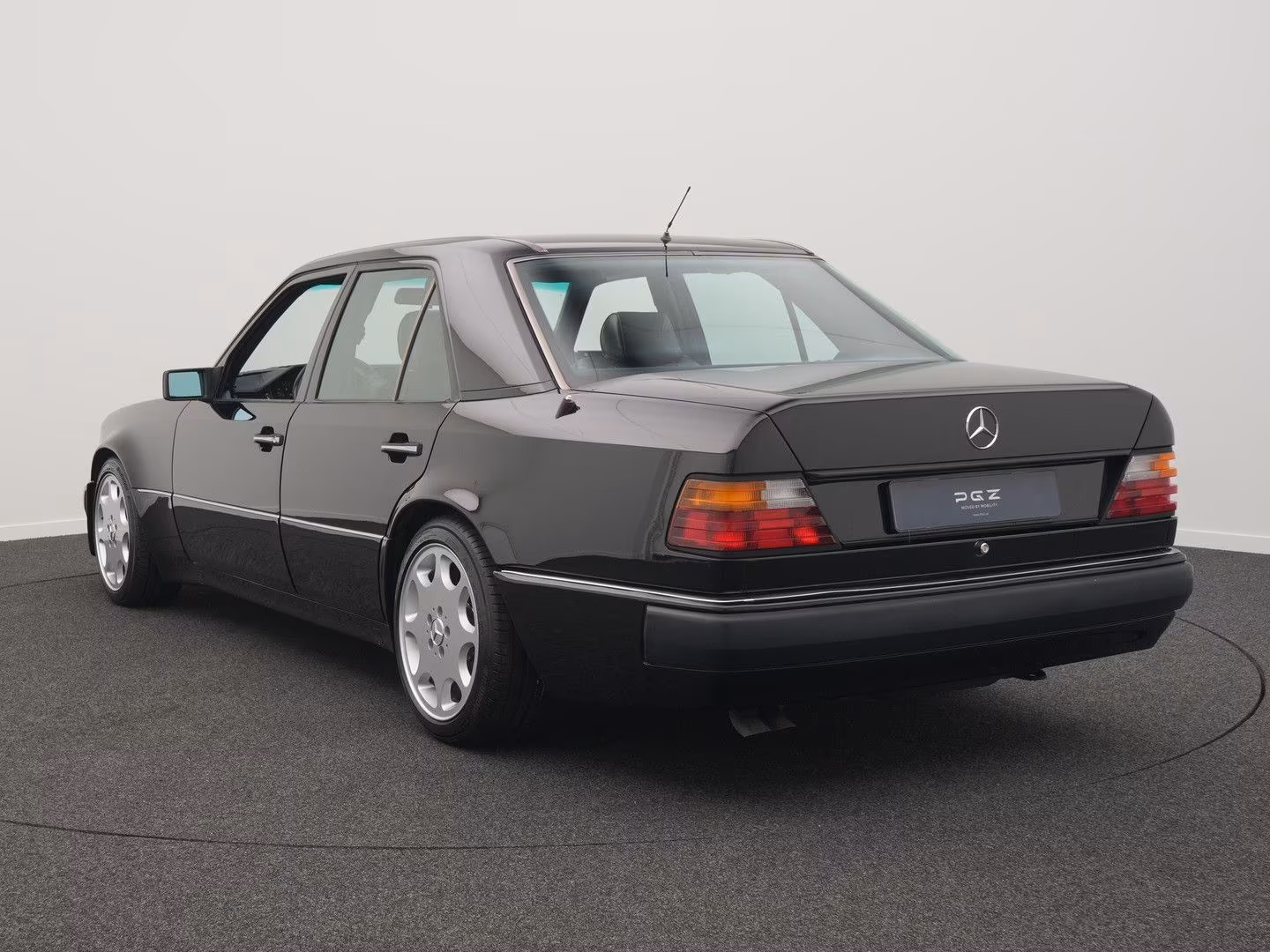 Mercedes-Benz 500 E