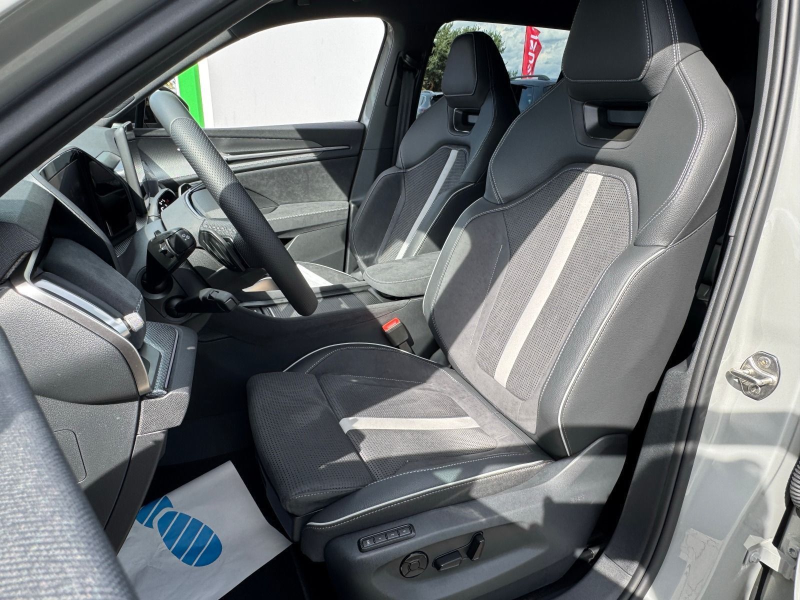 Fahrzeugabbildung SKODA Kodiaq 2.0 TSI Sportline 4x4 DSG*RFK*Matrix*AHK*