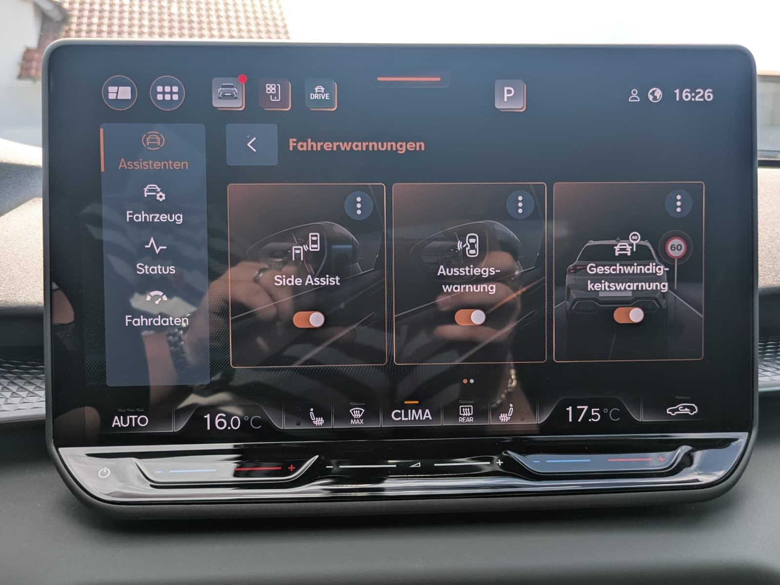 Fahrzeugabbildung CUPRA Terramar 2.0 TSI 4D VZ HUD*MATRIX*PANO*DCC*20"