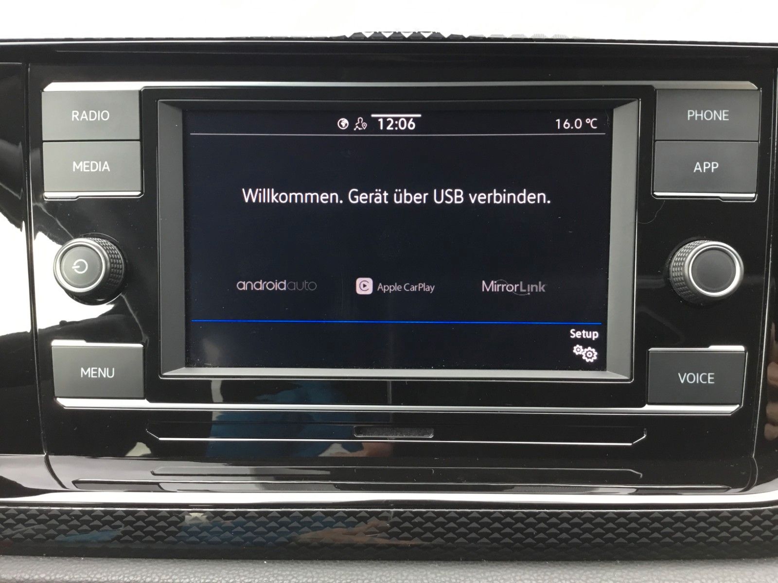 Fahrzeugabbildung Volkswagen Taigo 1.0 TSI Life+LED+App Connect+Kamera