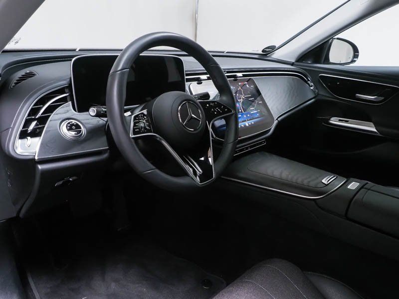 Fahrzeugabbildung Mercedes-Benz E 200 Avantgrade*Distronic*Totwi*LED*Ambien*Kam*