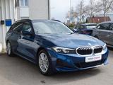 BMW 330i Touring SAG Curved Widescr. Navi Leder LED - BMW 330 Gebrauchtwagen in München