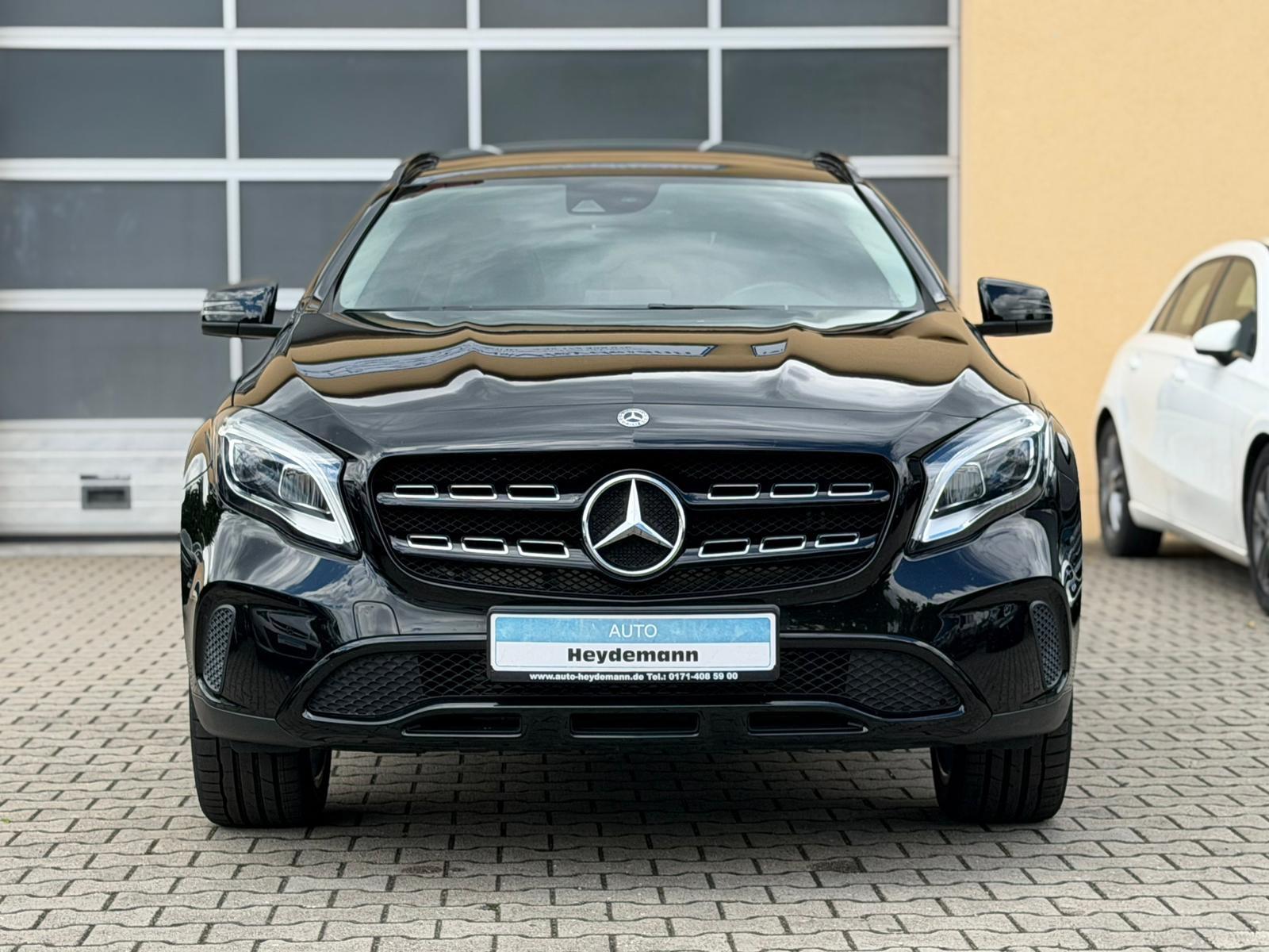 Mercedes-Benz GLA 200 CDI AMG PANO KAMERA LED