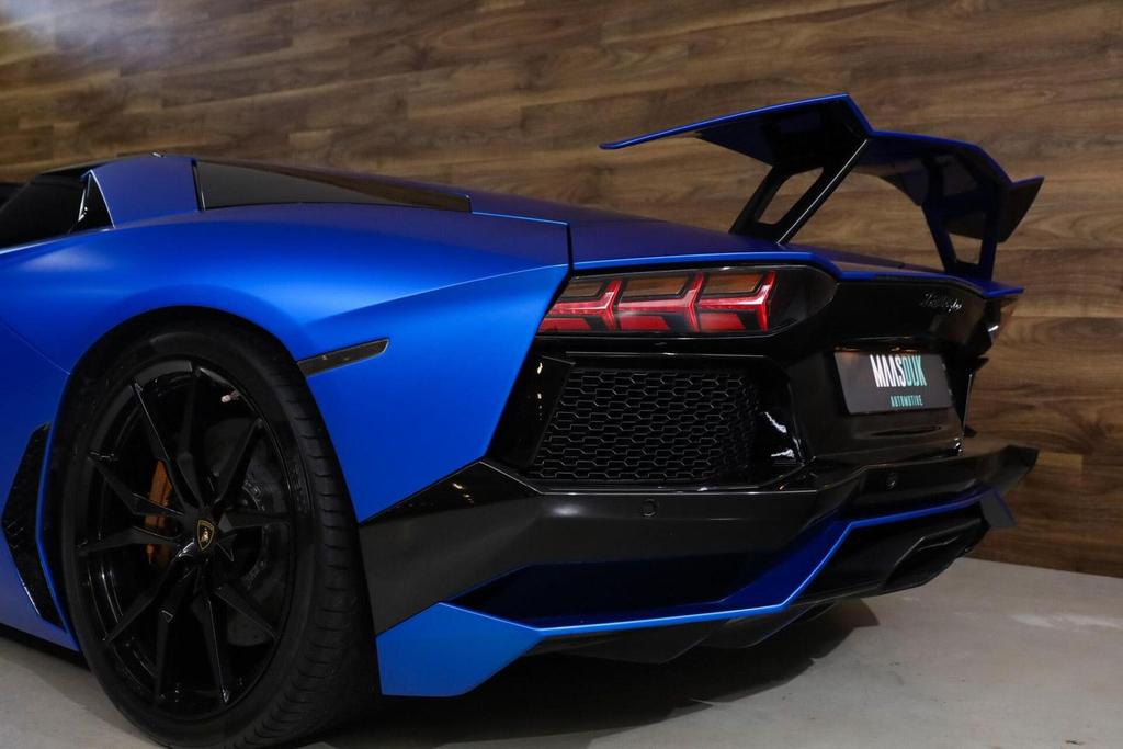 Lamborghini Aventador