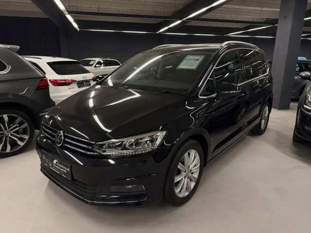 Volkswagen Touran Highline*DSG*ACC*MASSAGE*PANO*KAMERA*AHK