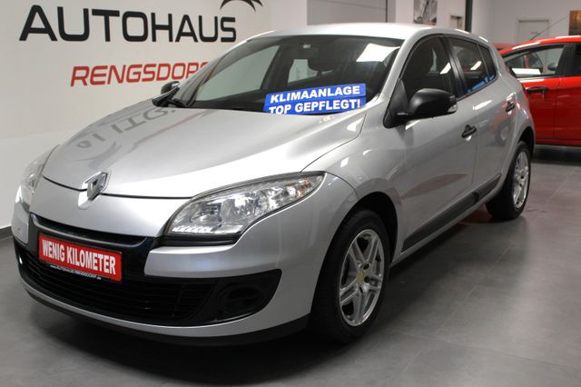 Renault Megane III Lim. 5-trg. Je t'aime 1,6 /101 PS