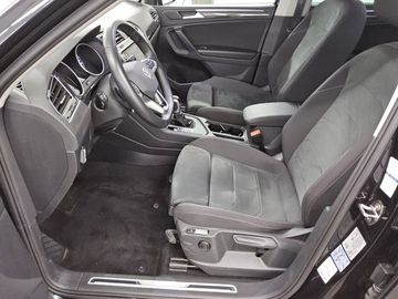 Volkswagen Tiguan - 8