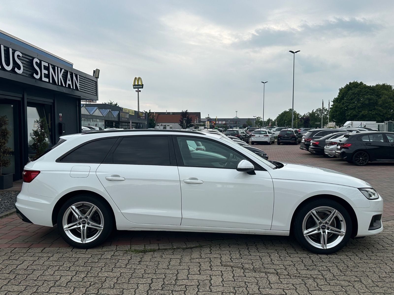 Audi A4 Avant 35 TDI S-LINE *R-CAM*AHK*HUD foto 8