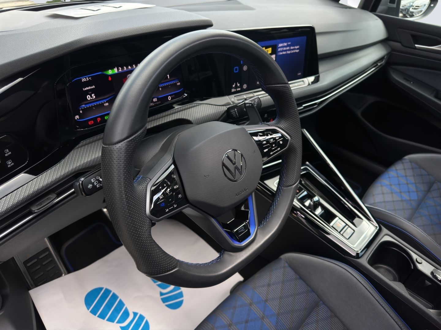 Golf R VIII 2.0 TSI 4Motion LED PanoDach HuD Rüc