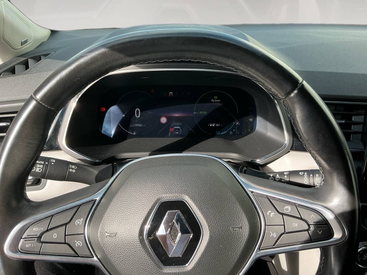 Fahrzeugabbildung Renault CAPTUR EDITION ONE E-TECH PLUG-IN 160