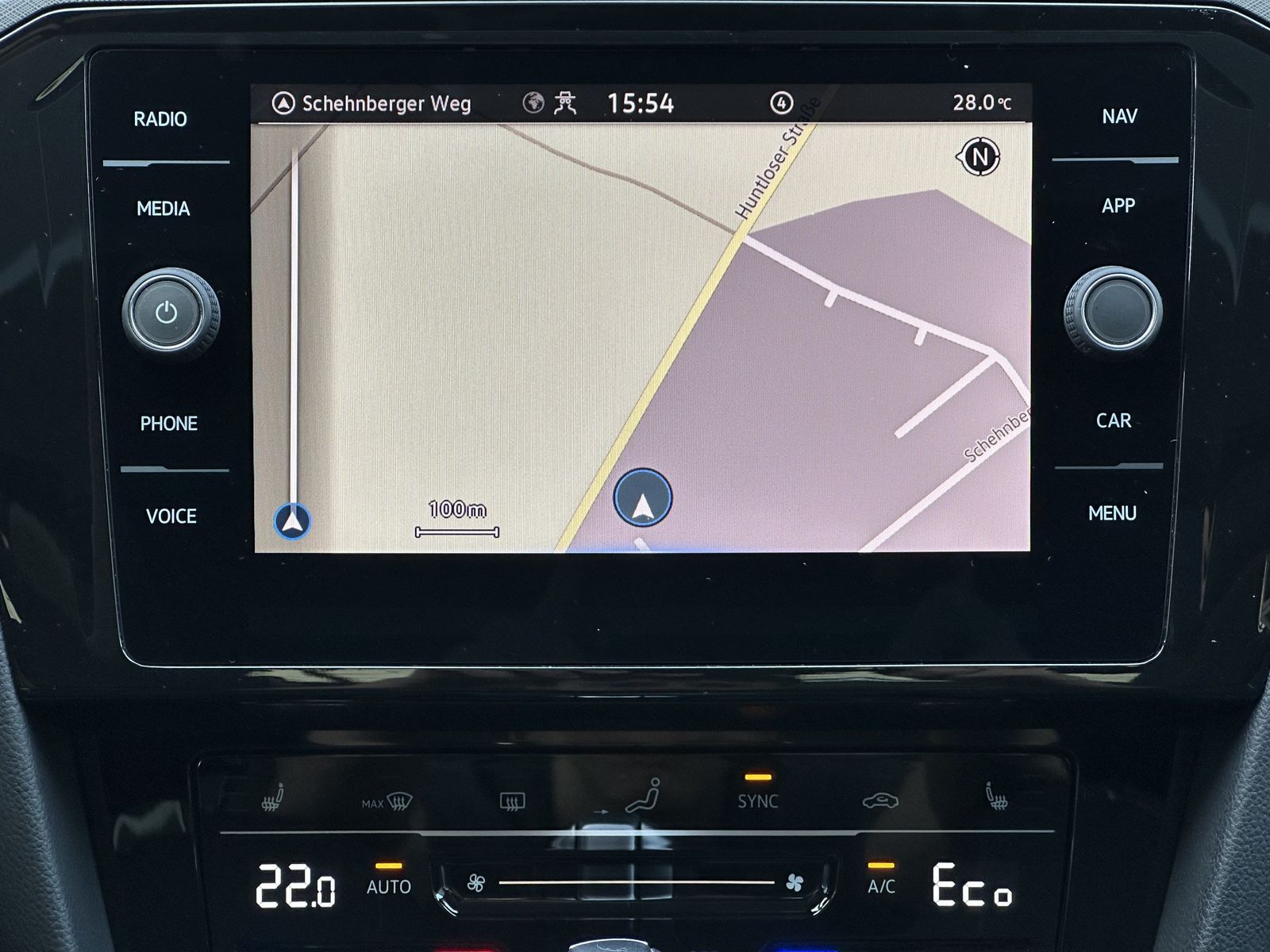 Fahrzeugabbildung Volkswagen Passat Variant 1.4 TSI DSG GTE NAV+LED+ACC+PANO