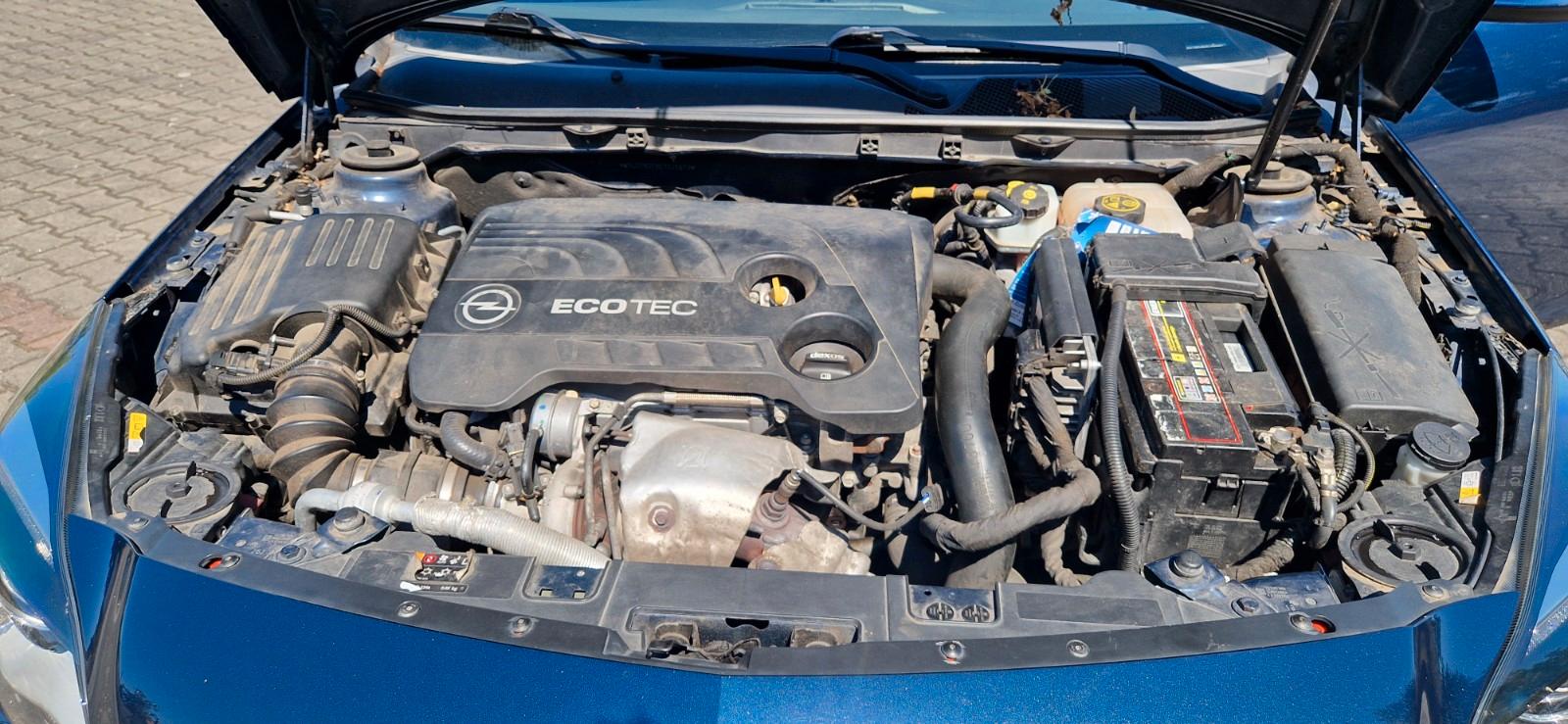 Opel Insignia 2013 — photo 16