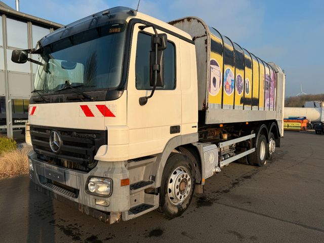 Mercedes-Benz Actros 2532 6x2 Faun Rotopress mit Zoeller 0301