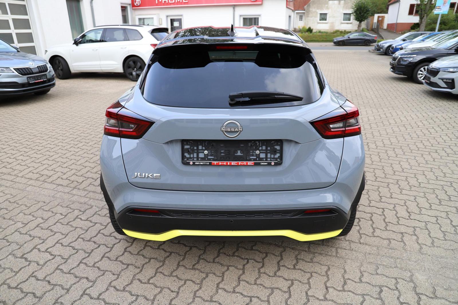 Nissan Juke Kiiro 1.0l DIG-T 114PS - Navi/RFK/App/LE...