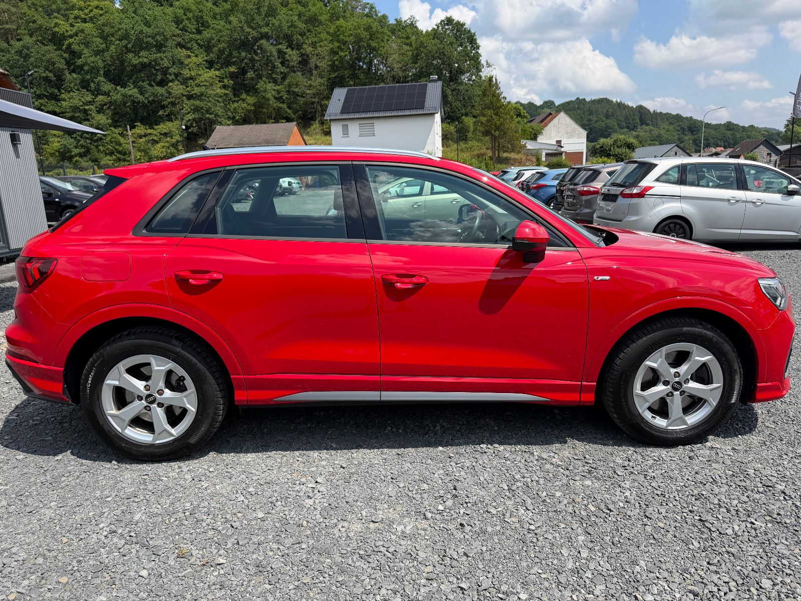 AUDI Q3 40 TFSI quattro S line NAVI/AHK/LED – Foto 7