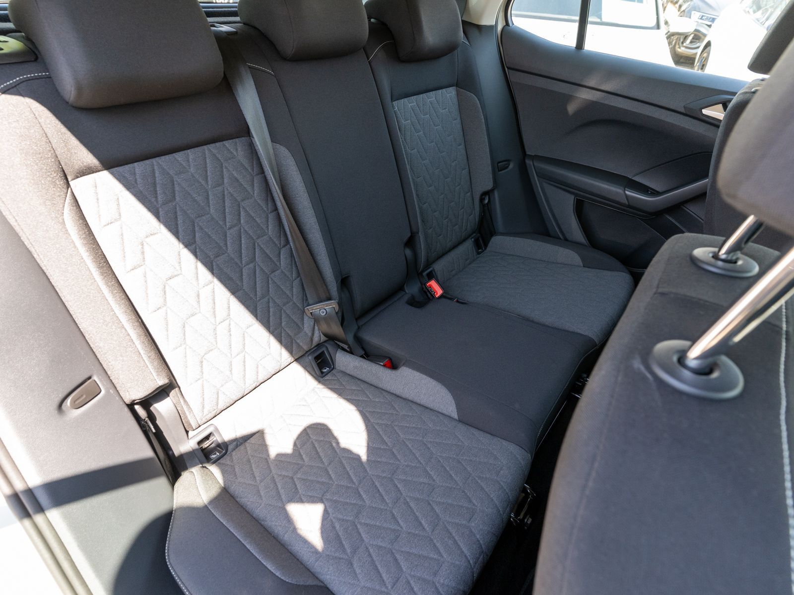 Volkswagen T-Cross - Bild 8