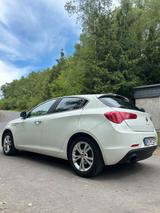 Alfa Romeo Alfa Giulietta - Alfa Romeo Giulietta: Coupé