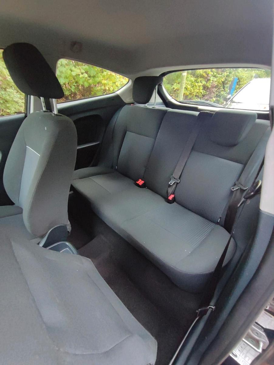 Ford Fiesta 2012 — photo 5