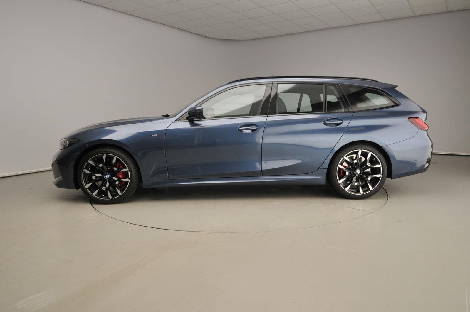 BMW 330 3 Serie Touring 330d xDrive | M-Sportpakket imagem 2