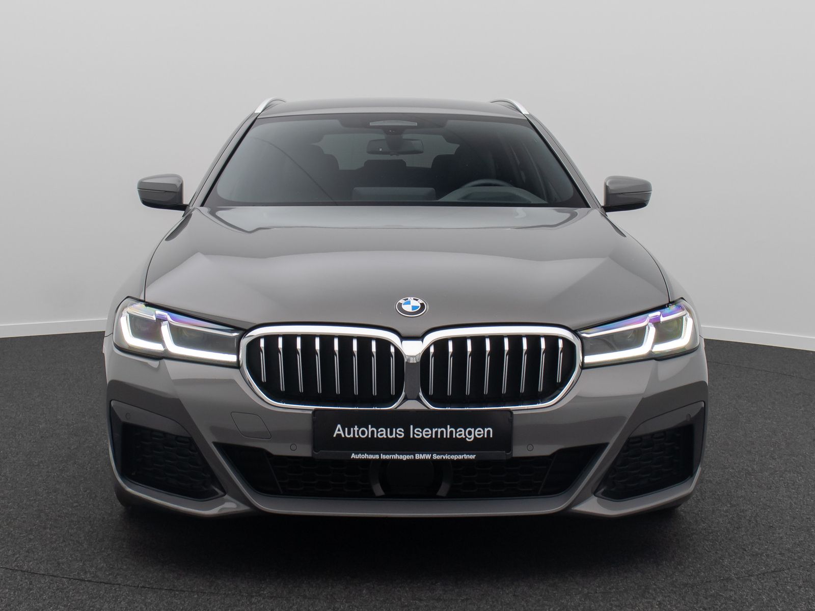 Fahrzeugabbildung BMW 540d xD M Sport Laser HUD DAB HiFi ACC Komfort