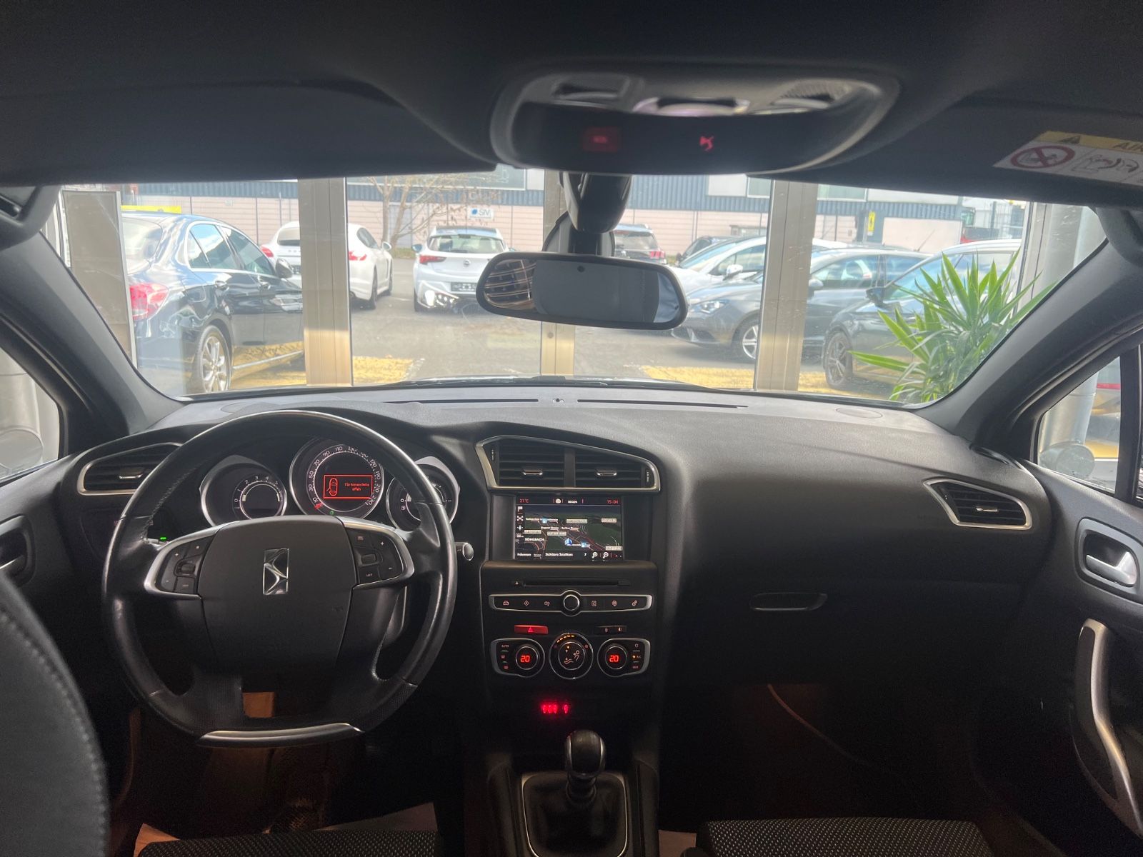 Fahrzeugabbildung Citroën DS4 Crossback *RÜCKFAHRKAMERA*NAVI*