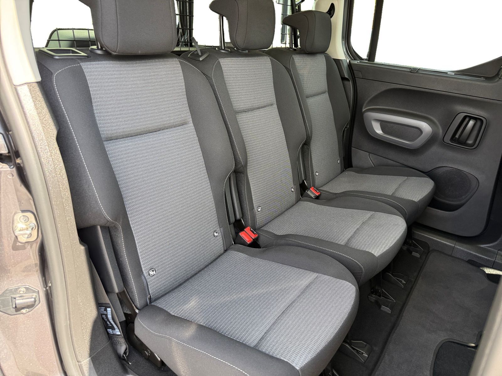 Fahrzeugabbildung Toyota Proace City Verso 1.5 D-4D L1 Executive S/S PANO