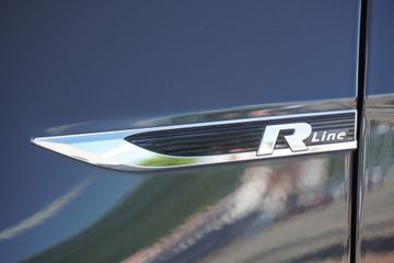 Volkswagen Golf - 11