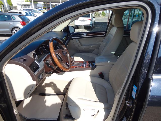 Fahrzeugabbildung Volkswagen Touareg V6 TDI/Leder/Xenon/AHK/360Kam/Navi/