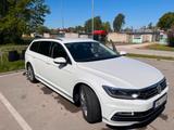 Volkswagen Passat Variant 1.8 TSI DSG Highline Variant ...