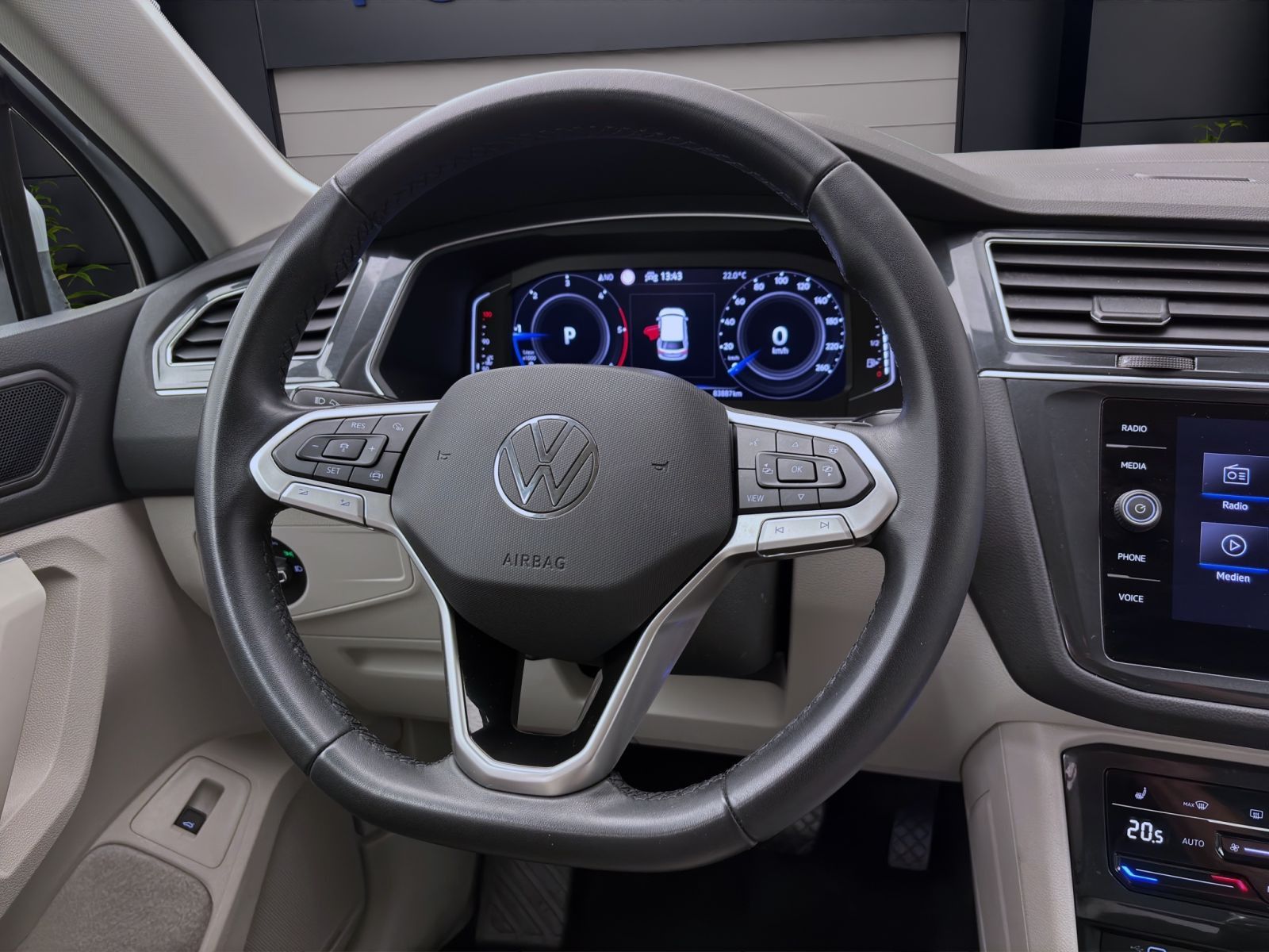 Volkswagen Tiguan - Bild 12