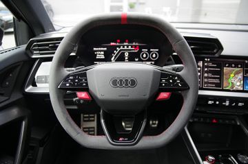 Audi RS 3 Sportback*Sporta,RS-Schalensitze,SONOS,PANO