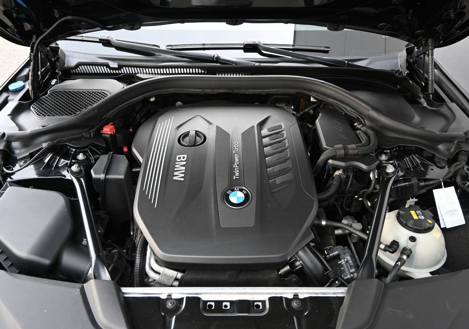 Fahrzeugabbildung BMW 530d xDr Touring Lux. °ACC°HUD°KOMFORTSITZE°PANO