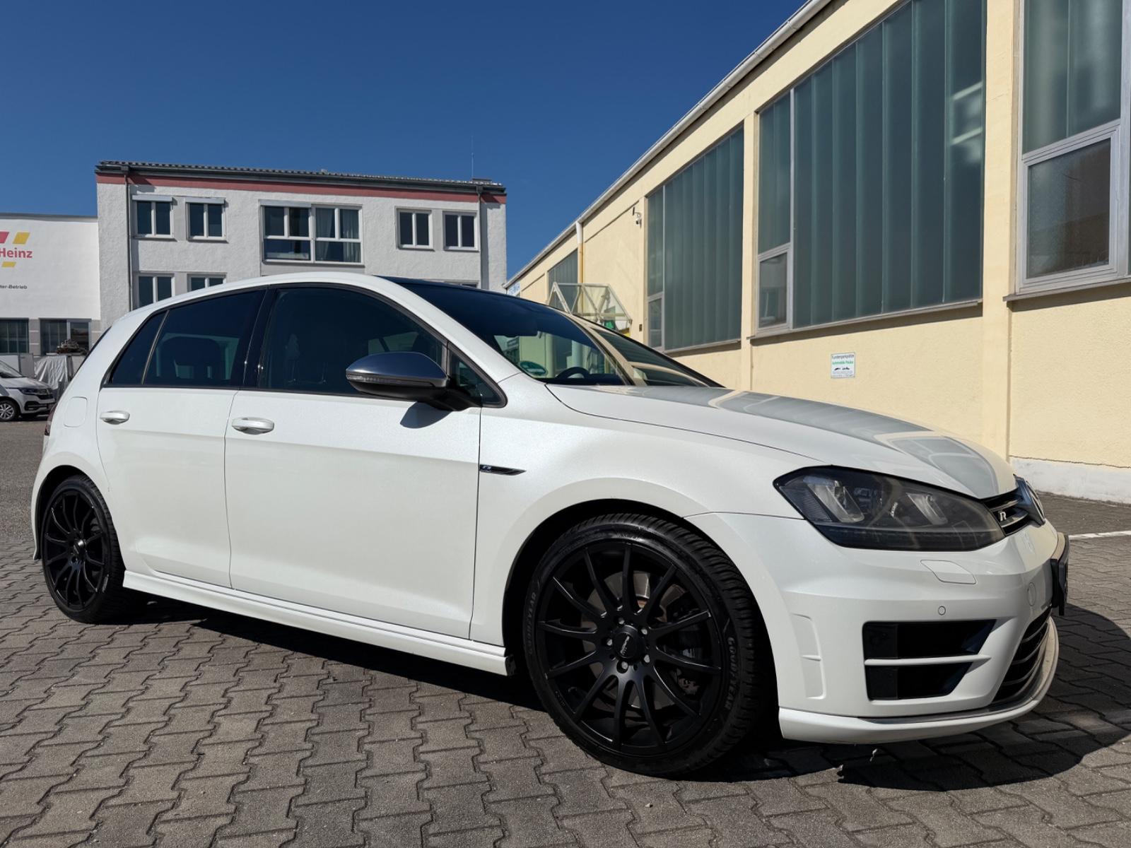 Volkswagen Golf VII 2.0 R BMT 4Motion DSG 1.Hand