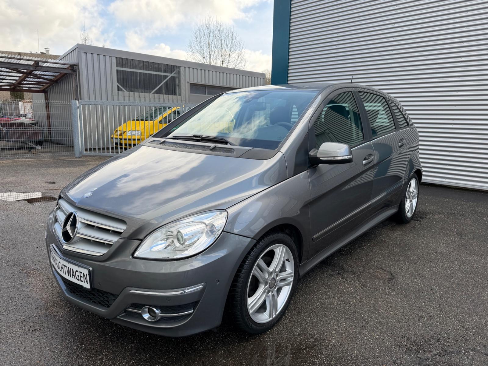 Mercedes-Benz B 180 *TÜV*SERVICE*REIFEN*NEU!