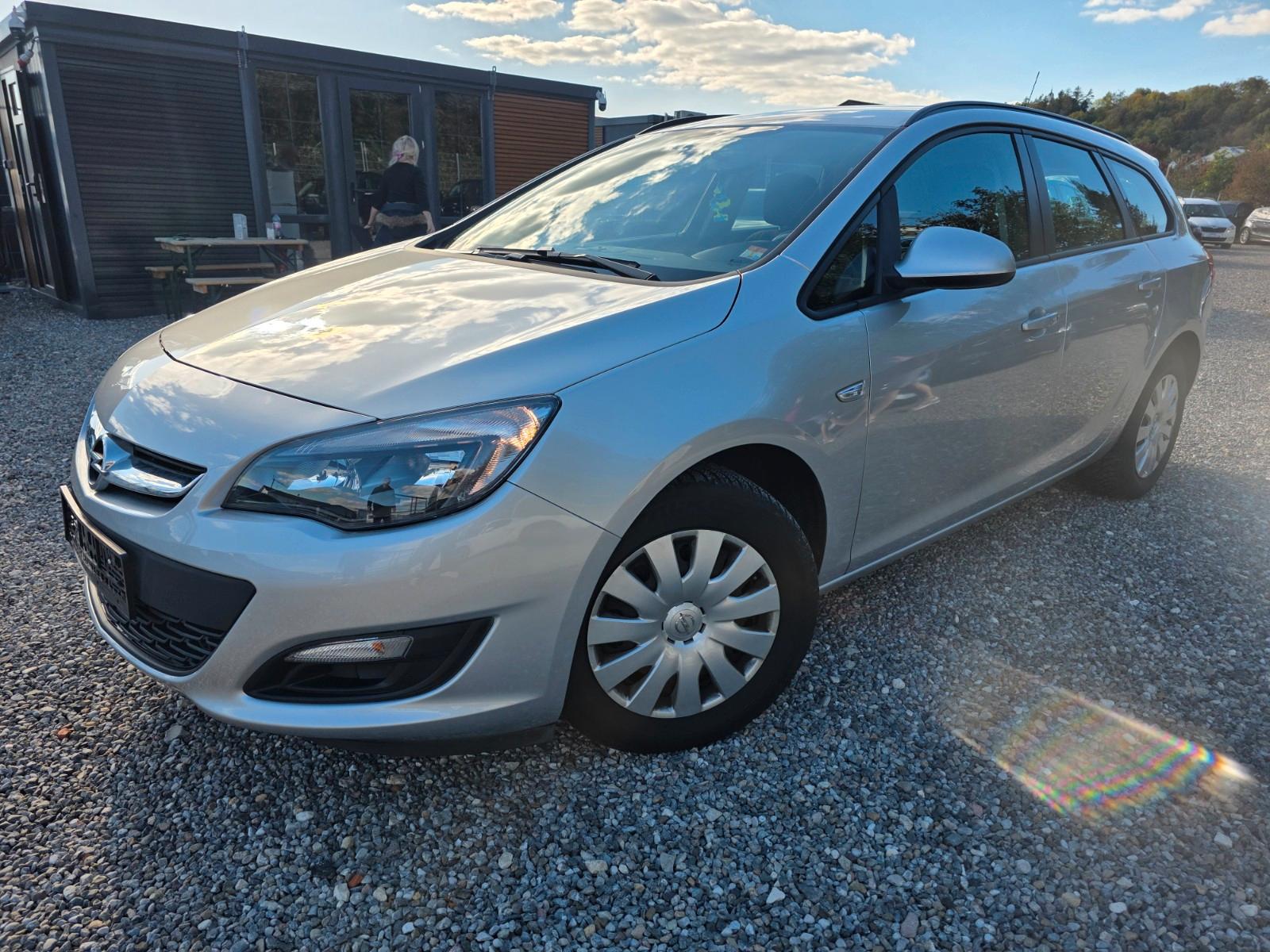 Opel Astra J Sports Tourer Edition