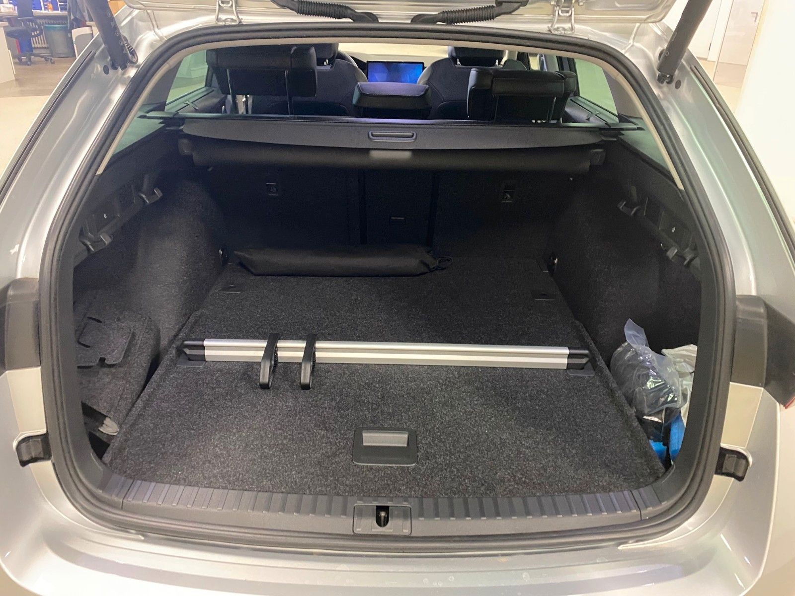 Fahrzeugabbildung SKODA Octavia 1.5 TSI MHEV 110kW DSG Selection+Matrix+