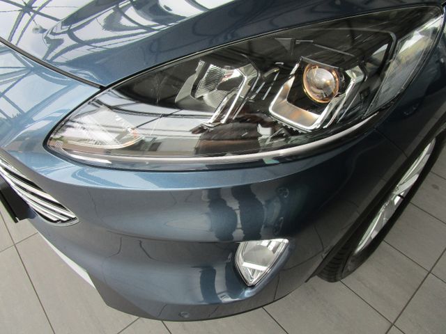 Kuga Titanium/LED/ACC/RFK/Key Free/TWA