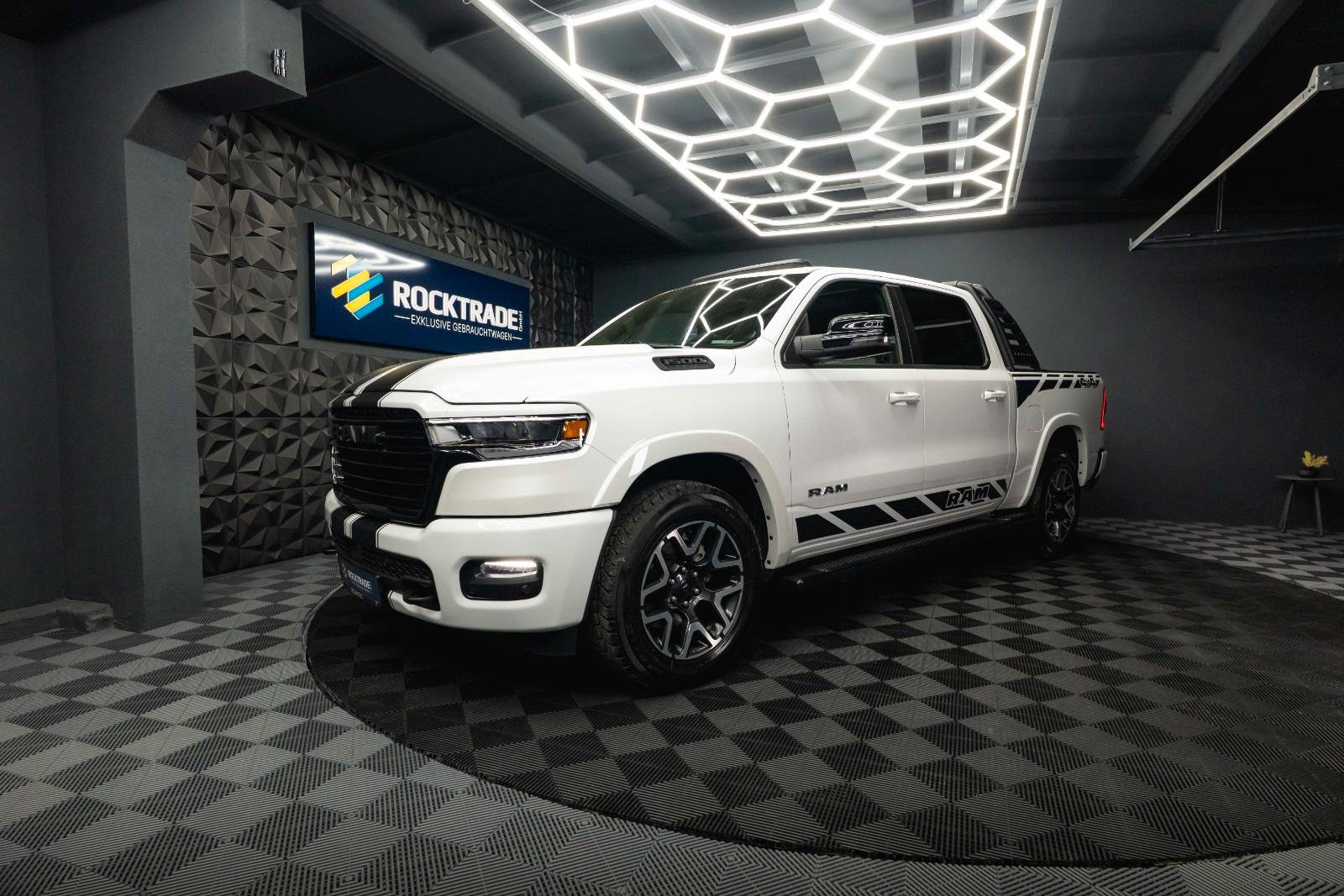 Dodge RAM 3.0 MY 25 TWIN TURBO LARAMIE Night Pano ACC