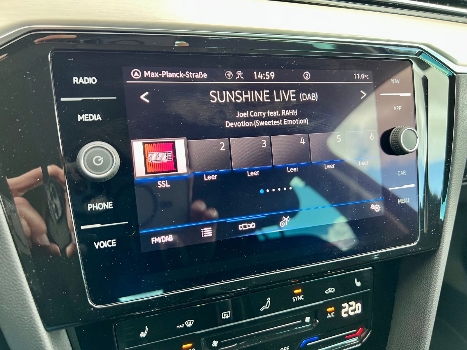 VW Passat Variant Elegance AAC AHK GZJR CARPLAY
