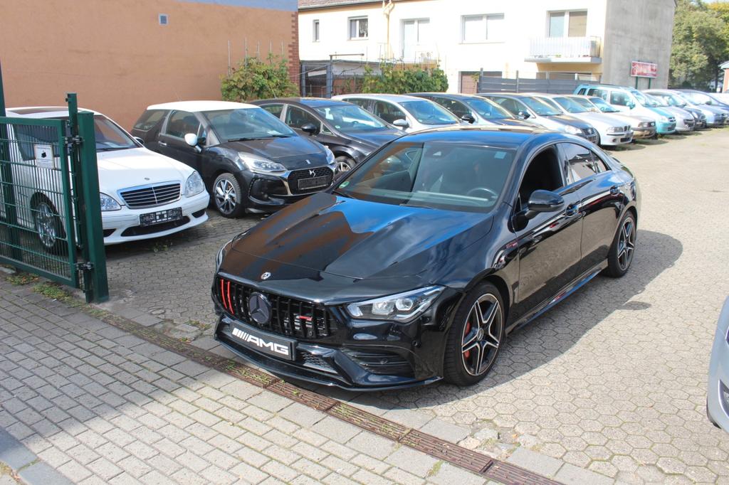 Mercedes-Benz CLA 35 AMG
