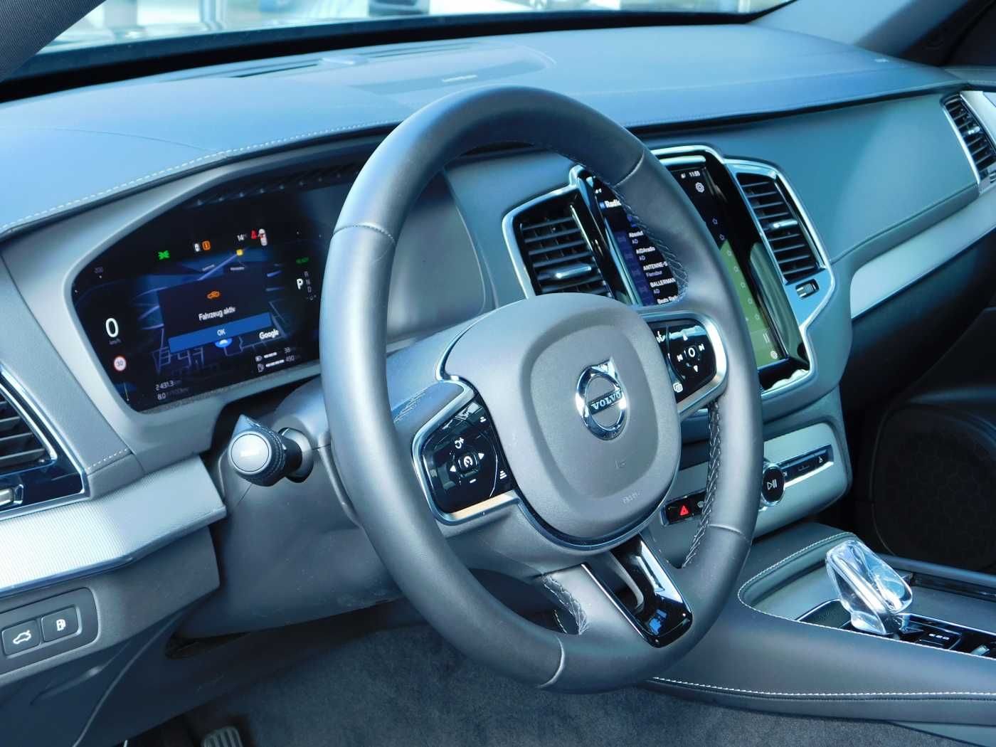 Fahrzeugabbildung Volvo XC90 Plug-In-Hybrid T8 AWD Plug-in Hybrid Plus D