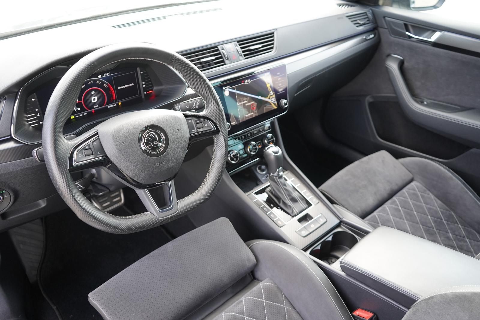 Skoda Superb Combi 2.0TSI Sportline DSG LED Panorama