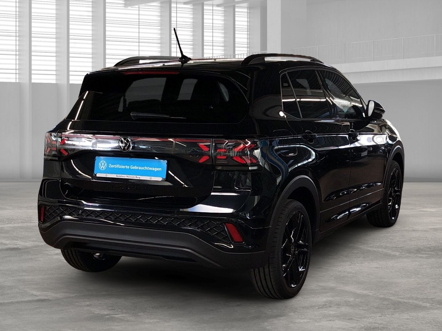 Volkswagen T-Cross R-Line 1.0 TSI DSG Sportpaket AHK-abnehm foto 3