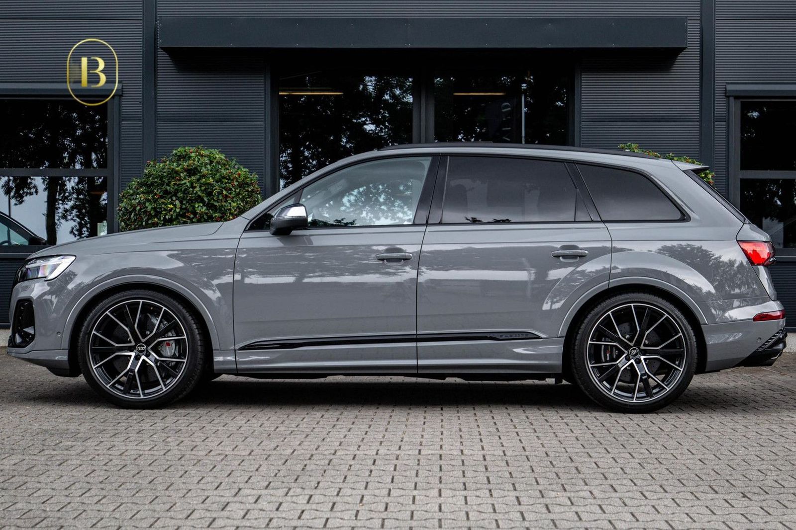Audi SQ7 4.0 TFSI 507pk 7p Nardo Grey, Keramisch, B&O imagem 3
