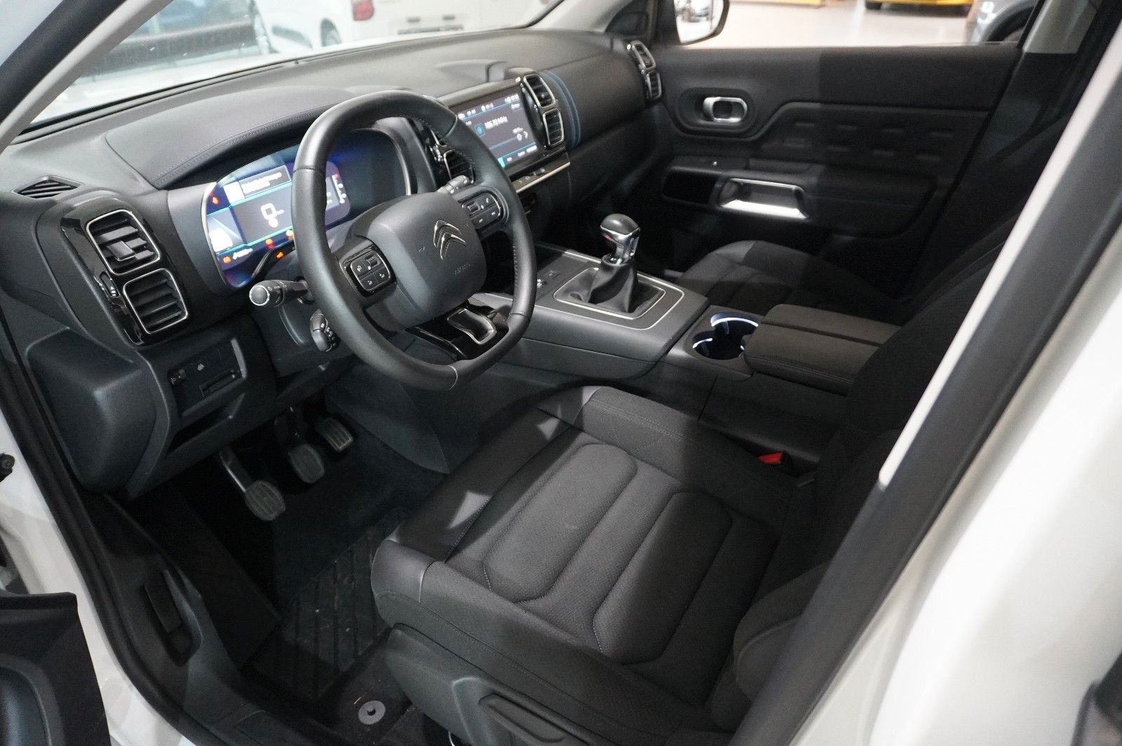 Fahrzeugabbildung Citroën C5 Aircross 1.2T FEEL PACK NAVI/LED/KAMERA/VIRT.