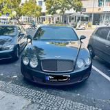 Bentley Continental Flying Spur - - - graue Bentley Continental