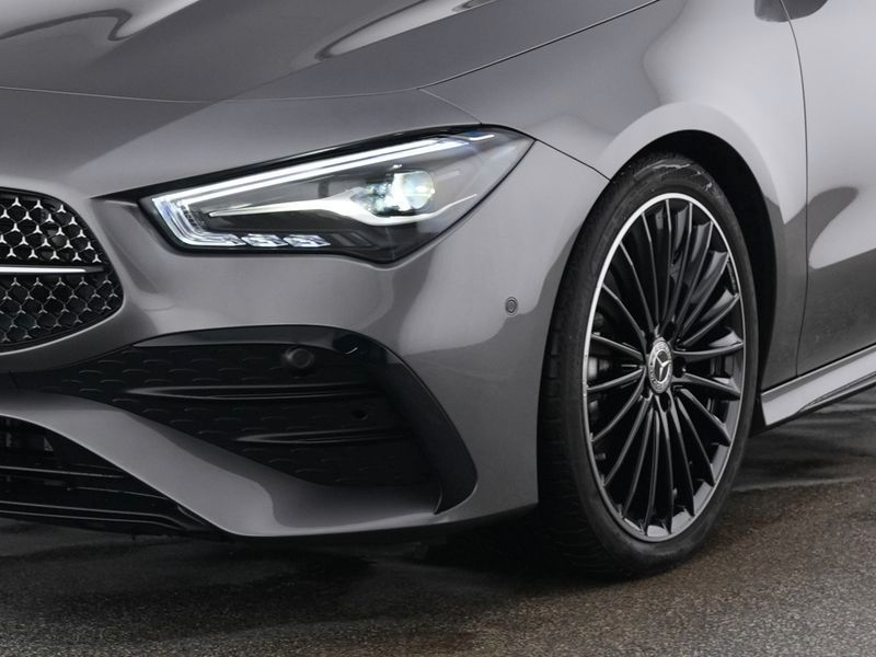Fahrzeugabbildung Mercedes-Benz CLA 180 Coupé AMG Pano+Night+360°+Distr+Ambi+19'